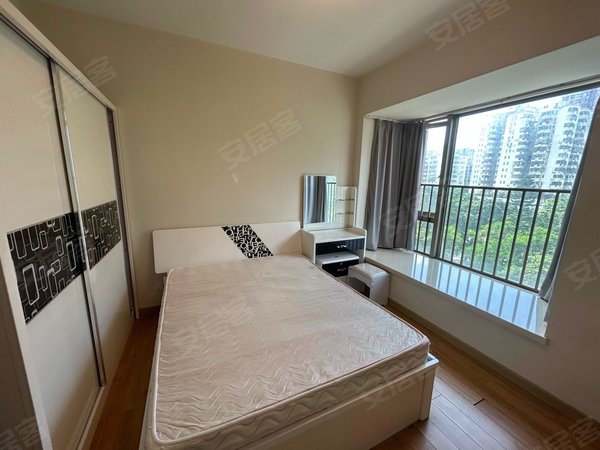 珠海香洲拱北格力香樟格力香樟公寓仅租3500!家私齐全!拎包入住!