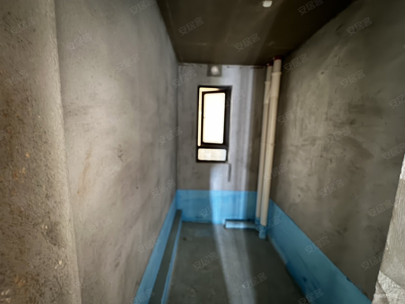 碧桂园磁湖半岛3室2厅2卫112.77㎡南北52万