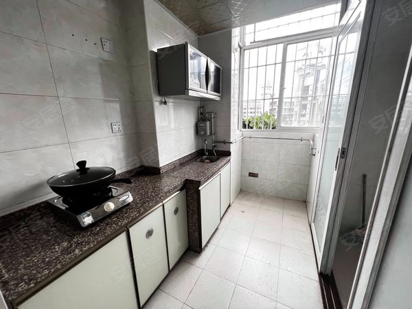 深圳坪山坪山盈富家园比亚迪旁全齐一房一厅出租租金1700出租房源真实