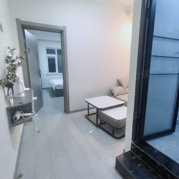 整租｜精装修可月付短租一号地铁线台东步行街青岛啤酒博物馆利津路驋驋