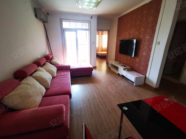 旁 中冶圣乔维斯 精装修 两居室 精装修 拎包入住出租房源真实图片