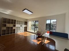 昆明西山滇池度假区度假区精装叠加别墅 可办工接待使用 带露台带车库车位随时看房出租房源真实图片