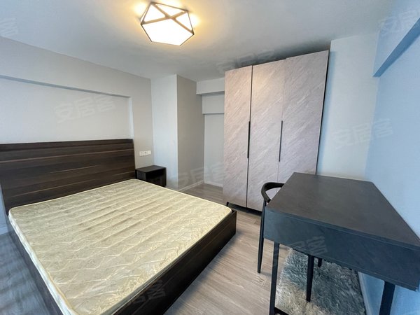 重庆沙坪坝土主西著七里二组团(商住楼)独居天花板 复式公寓 诚心出租