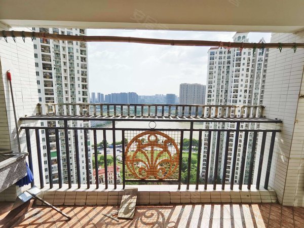 广州番禺南浦敏捷金月湾敏捷金月湾 电梯大四房 一线江景 家私齐全