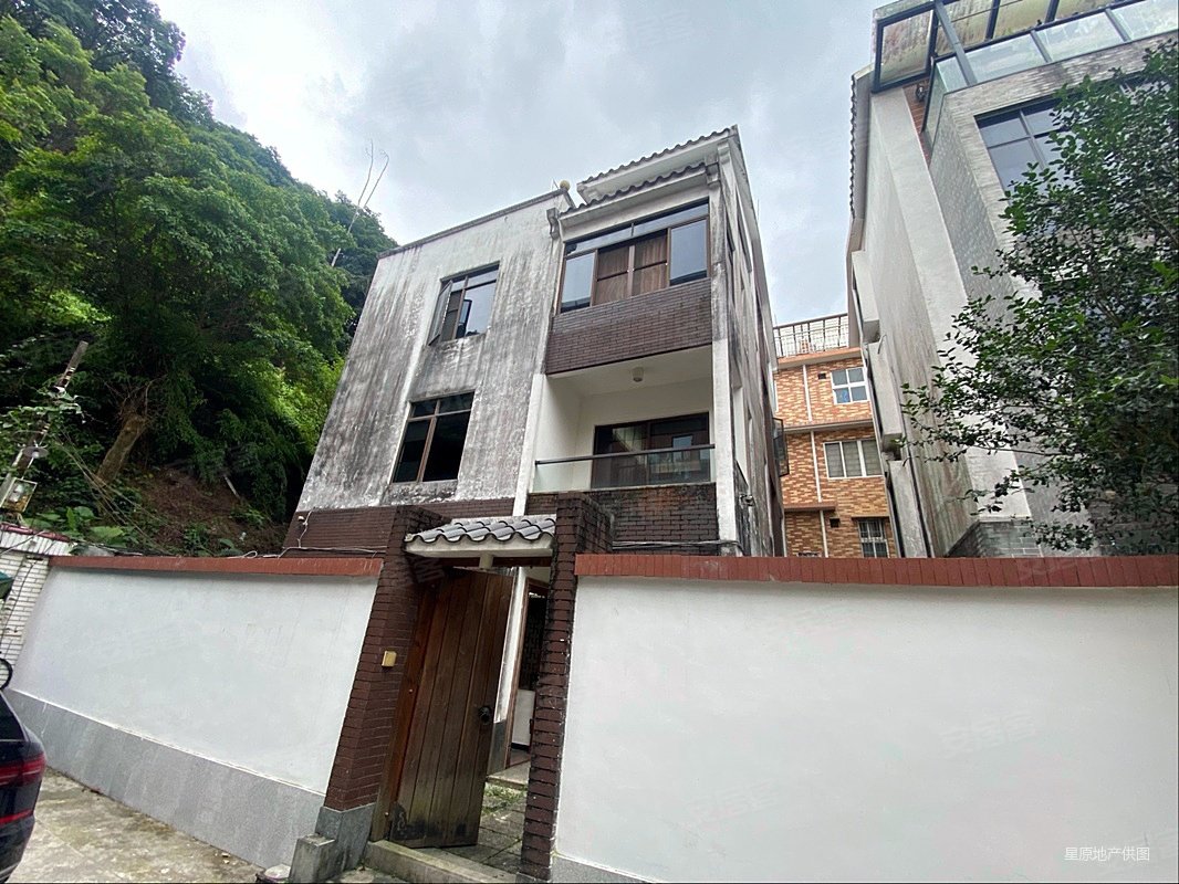 白云山松园山庄网红楼盘独栋别墅中式精装修够五年看房约