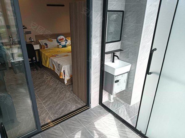 深圳宝安港隆城新乐村一号线直达南山,阳光大单间精装公寓家电齐全座