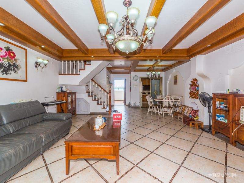 中央悦城6室2厅3卫157.45㎡南北0万