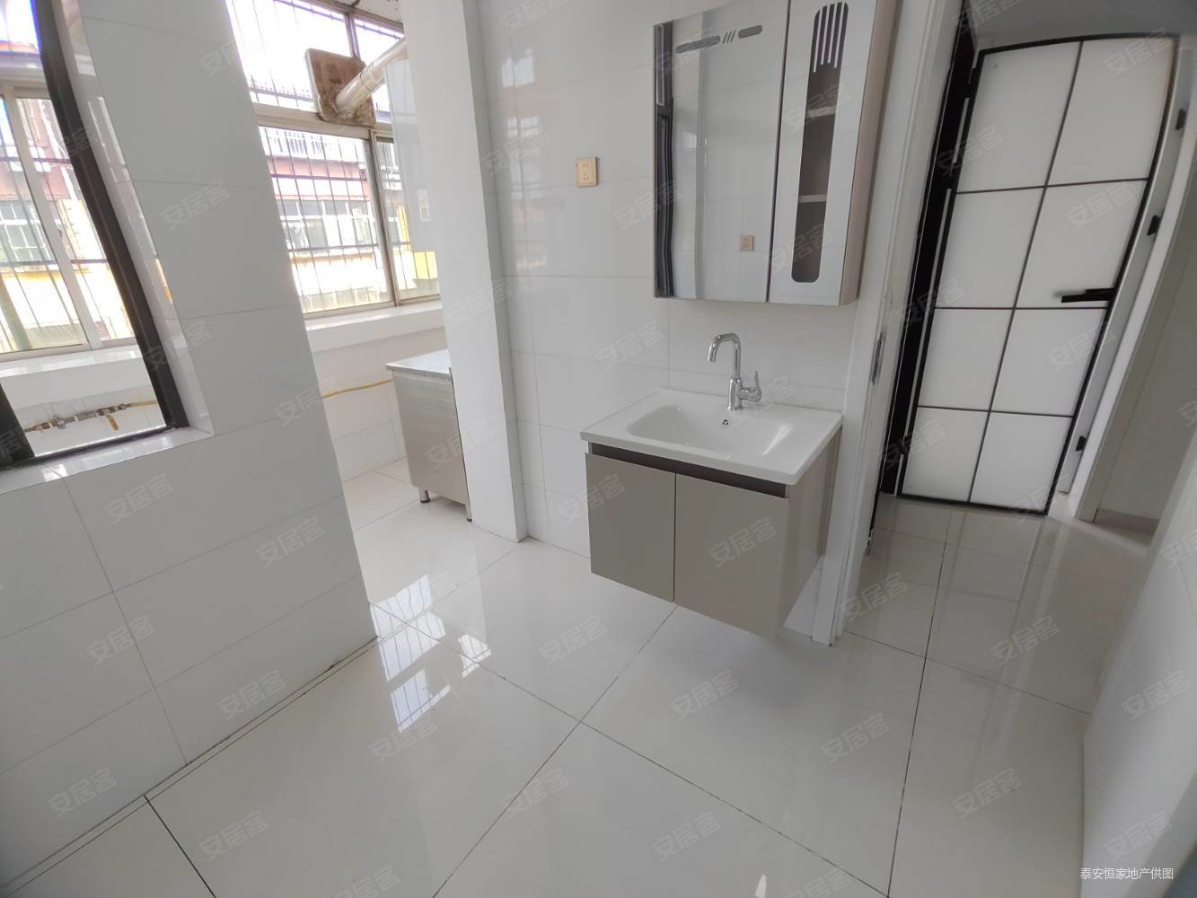 迎春小区2室1厅1卫60㎡南北32.8万