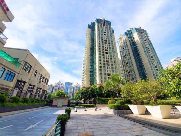 深圳福田景田南时代华庭时代华庭 大两房带露台 安静 可长短租 办租赁