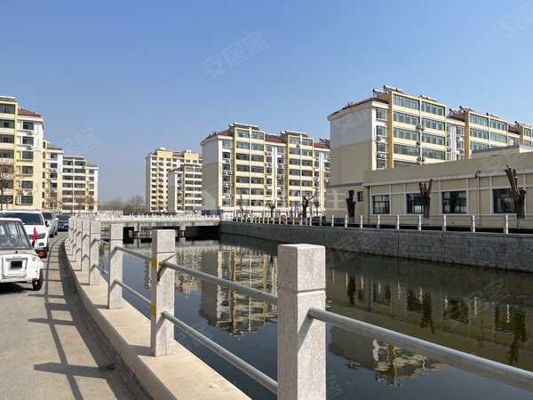 青岛莱西周格庄宏远教师家园下楼就是北一中小门,带车库教师家园二楼