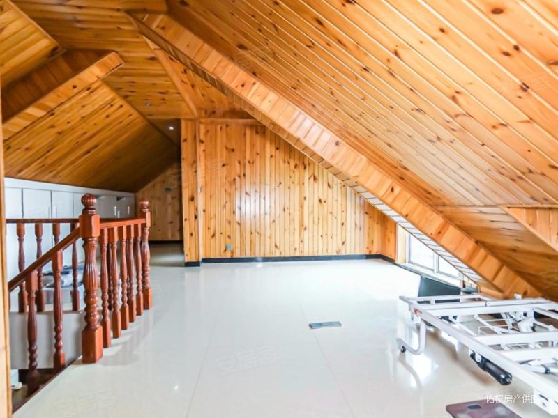 鑫苑景园 退台式洋房 实际面积150 急急急售 随时看房