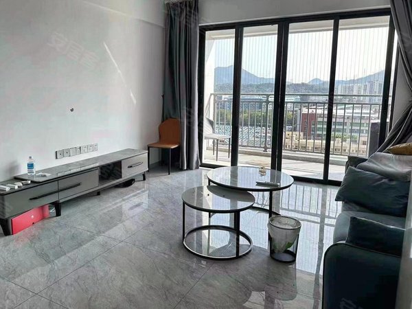 深圳坪山坪山香江花园(比亚迪正对面2房 可短租 停车免费)全齐2房