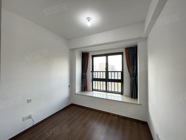 上海浦东康桥颐盛御中环(二期公寓住宅)地铁口精装三房两卫,一梯一户