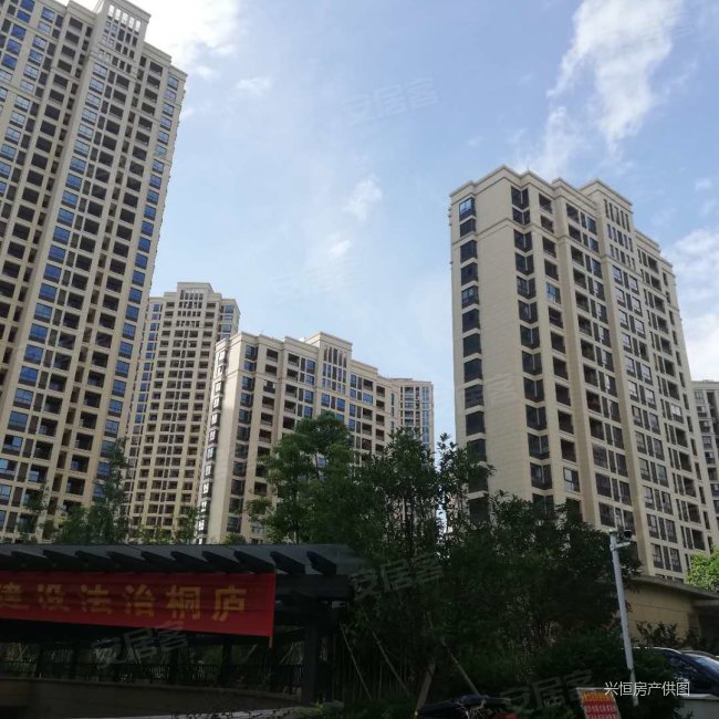 飘鹰富春江花苑 装修 次新小区 带电梯 朝南 正规商品房