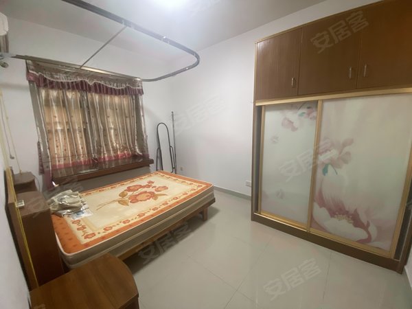 广州南沙万顷沙嘉安花园嘉安花园 3室2厅1卫  电梯房 精装修83平米