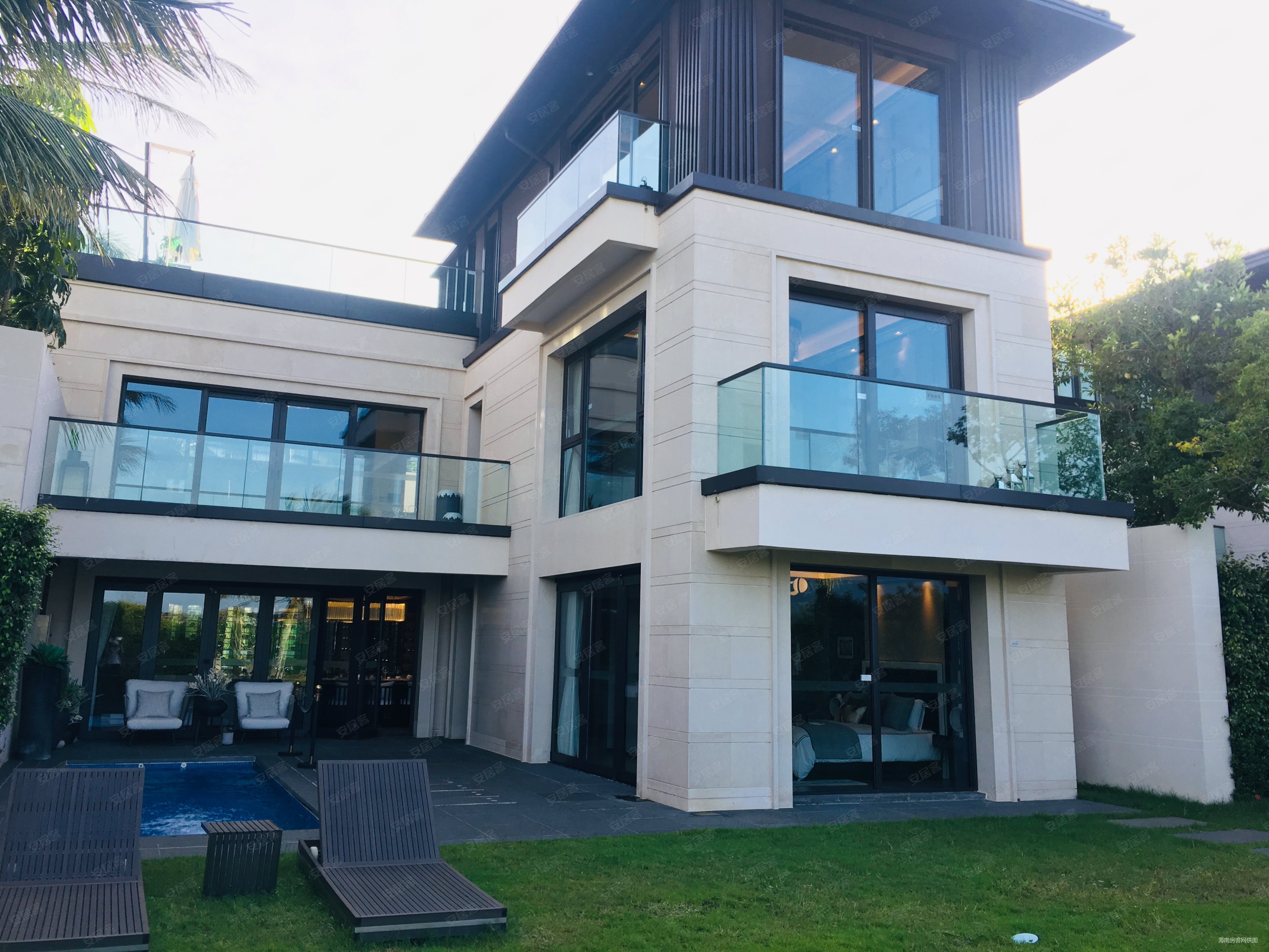 三亚海棠湾,融创海棠湾,独栋亲海别墅,私家车位花园带泳池