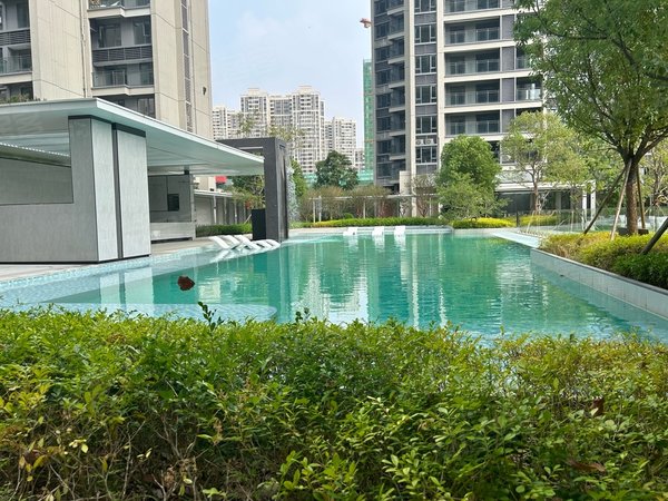 珠海金湾航空新城卓越旭辉江屿海金湾,江屿海,精装三房一厅出租,家电