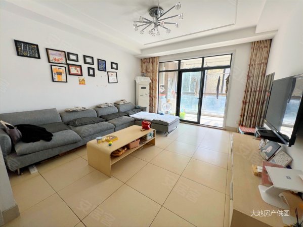 逸品尚东洋房2楼精装修设施齐全采光好