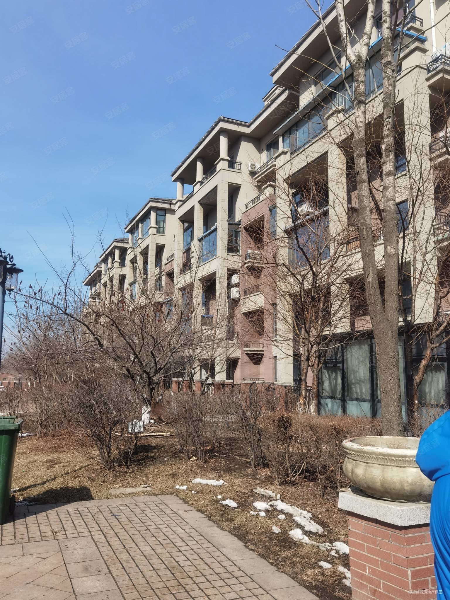 复地哥德堡森林3室2厅2卫136.85㎡南北105万