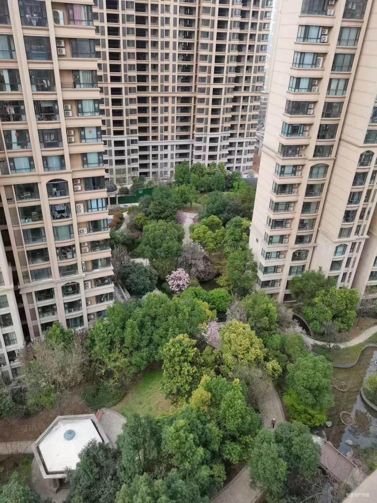 南昌路美景九悦山精装通透三室园林小区拎包入住急售