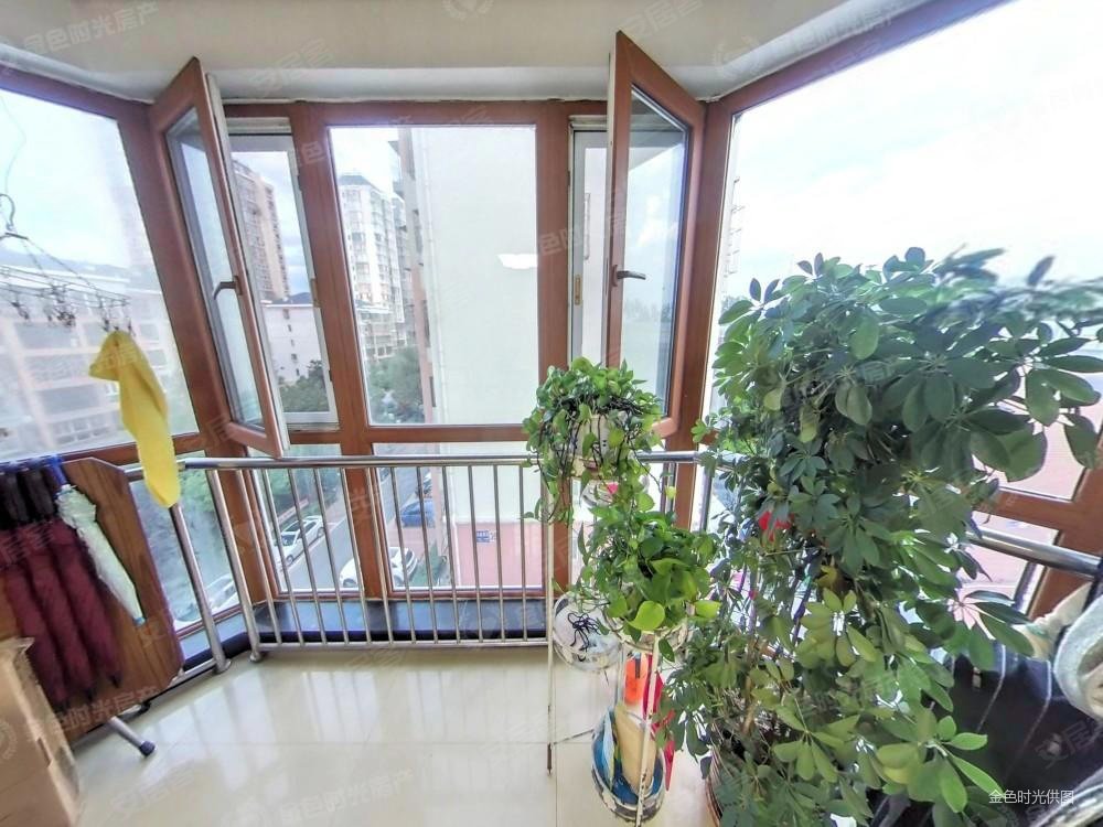 怡馨家园 近医院 出行方便 南北通透 正规商品房 临地铁