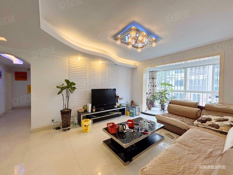 金成花园 超低单价 精装修 南北通透 超低密度 双卫