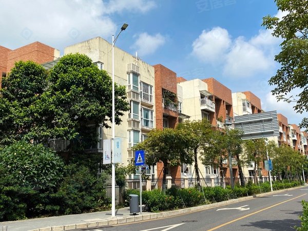 深圳布吉慢城中海怡瑞山居怡瑞品质2房,业主诚意出租,小区安静出租