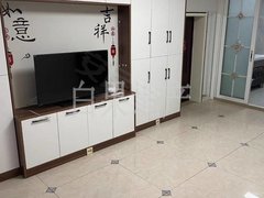 丹东元宝新柳步行街金汤小学旁边，电梯平台步梯走3楼，精装包取暖物业出租房源真实图片