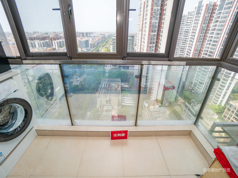 领翔华府 精装正规两房   户型 业主急卖 钥匙在手随时看房