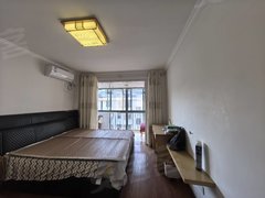 阜宁阜城大街阜宁东方广场澳门花苑5楼边户2室1厅 设施全700一个月包物业费随时看出租房源真实图片