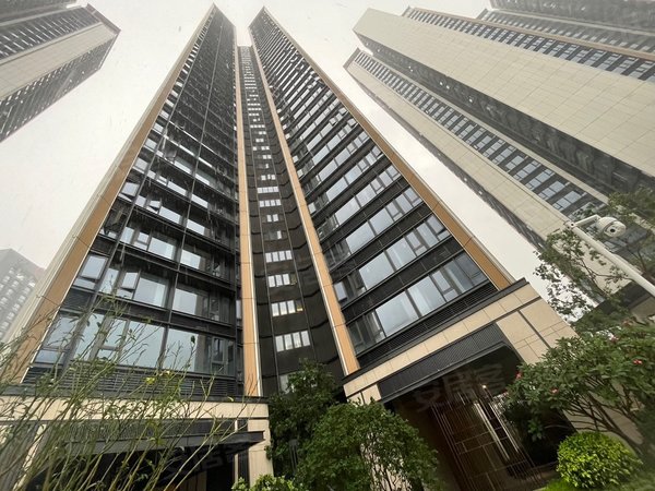 深圳南山大学城深铁阅山境花园业主急租!