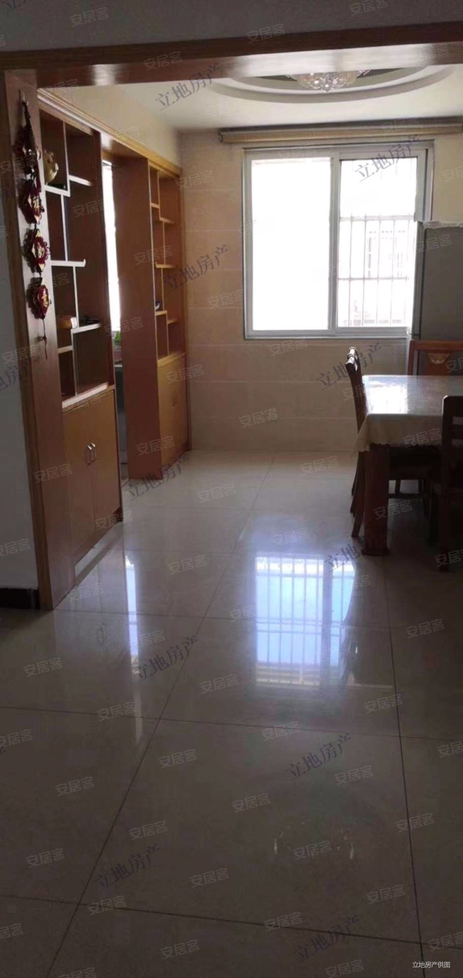 颐园世家 房龄新 满五   低容积 楼层好 商品住宅