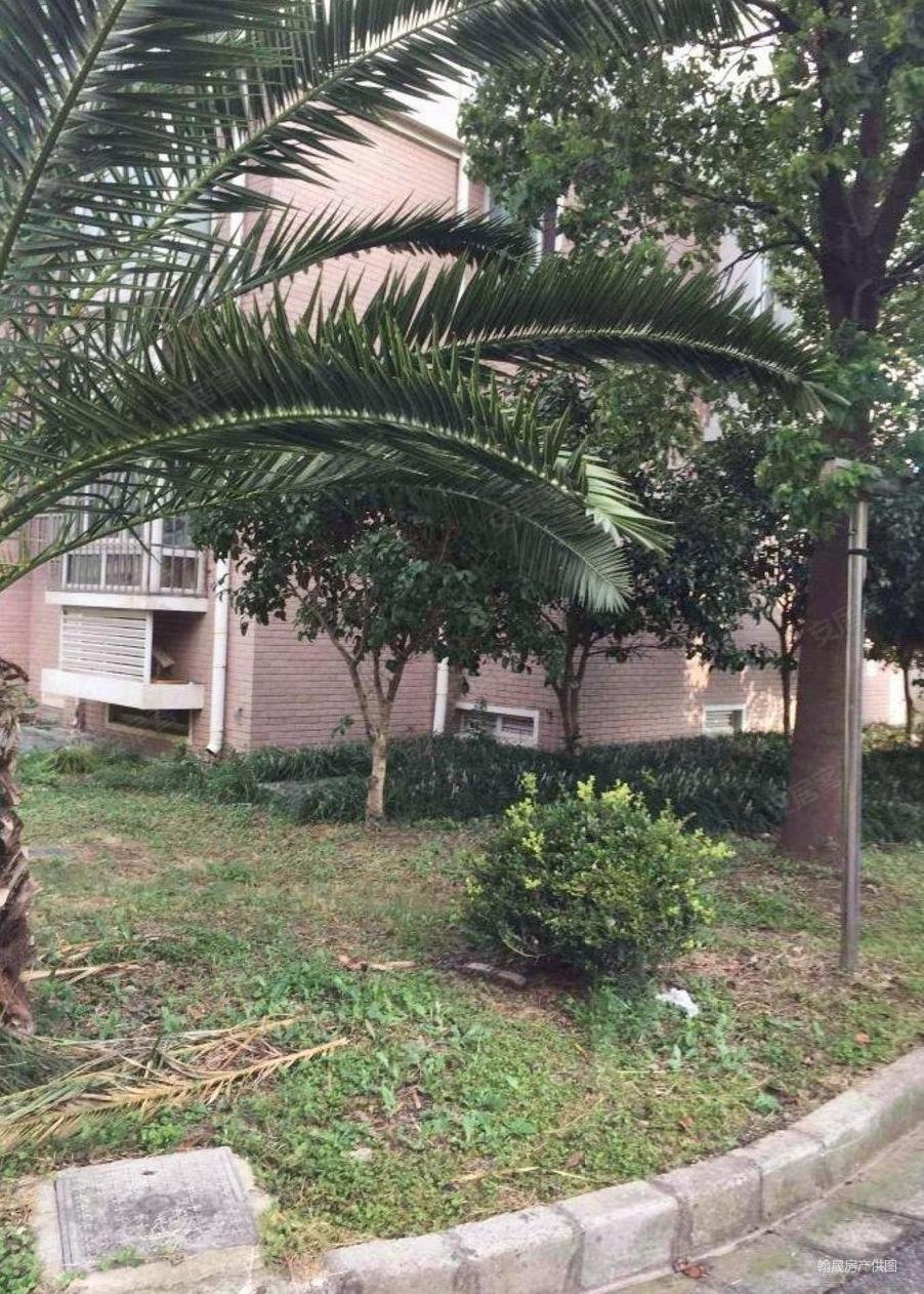 丹桂佳苑2室2厅1卫81.42㎡南北172万