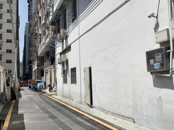 深圳宝安西乡华侨新村西堤二巷36号小区一号线坪洲站 精装大单间带