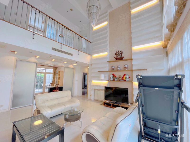 集中南花园独栋 占地大 挑空客厅 一楼带老人房 接受置换,虹山半岛