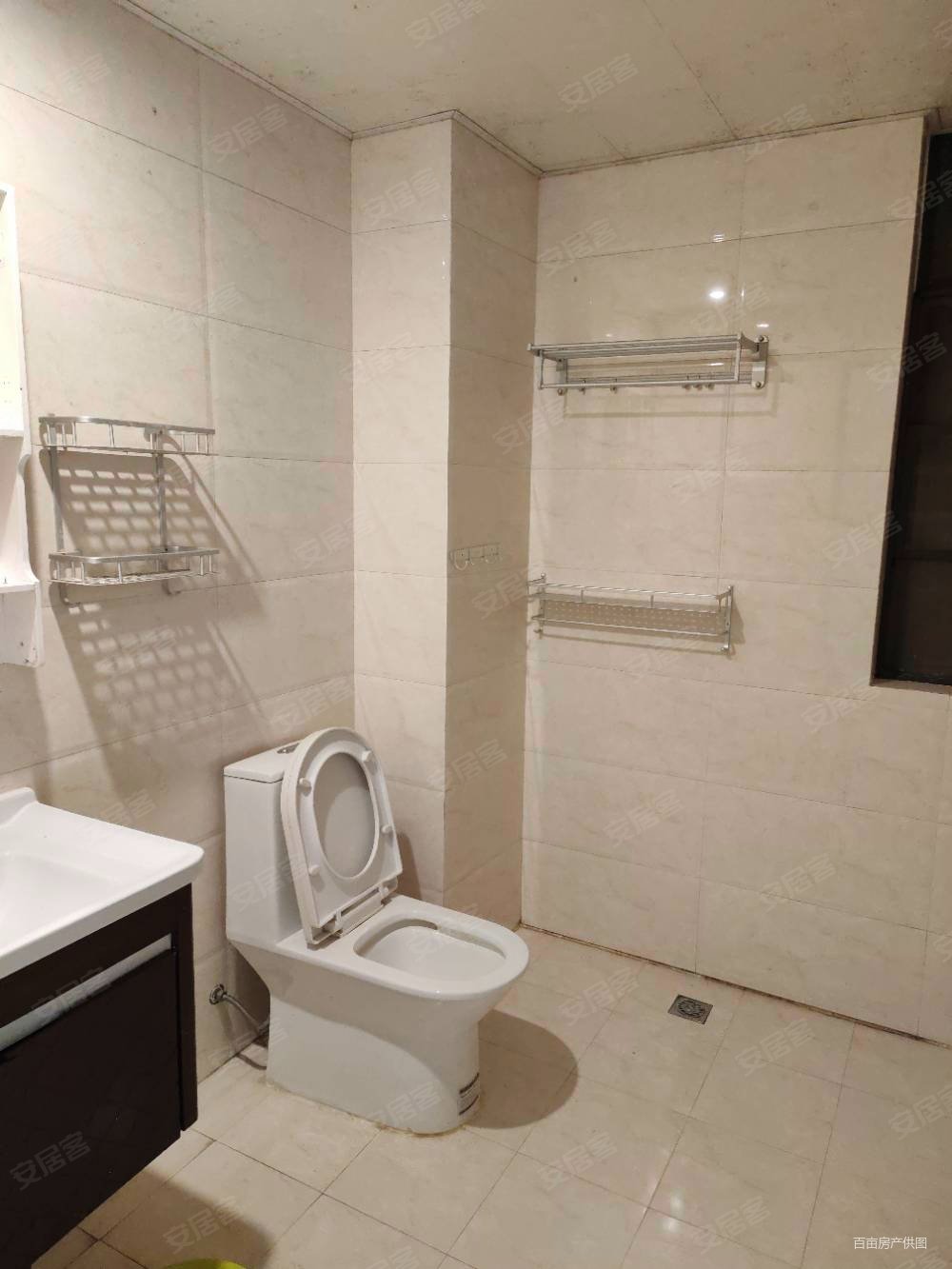 冠亚国际星城(东区)3室2厅2卫125.21㎡南北59万