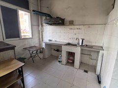 凉山西昌三岔口健康路卫校附近单间带厨卫，采光视野开阔带部分家具出租房源真实图片