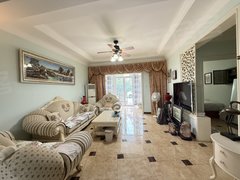 固安孔雀城孔雀大道集中供暖小别墅，门前宽路家具家电齐全，拎包入住随时看房出租房源真实图片