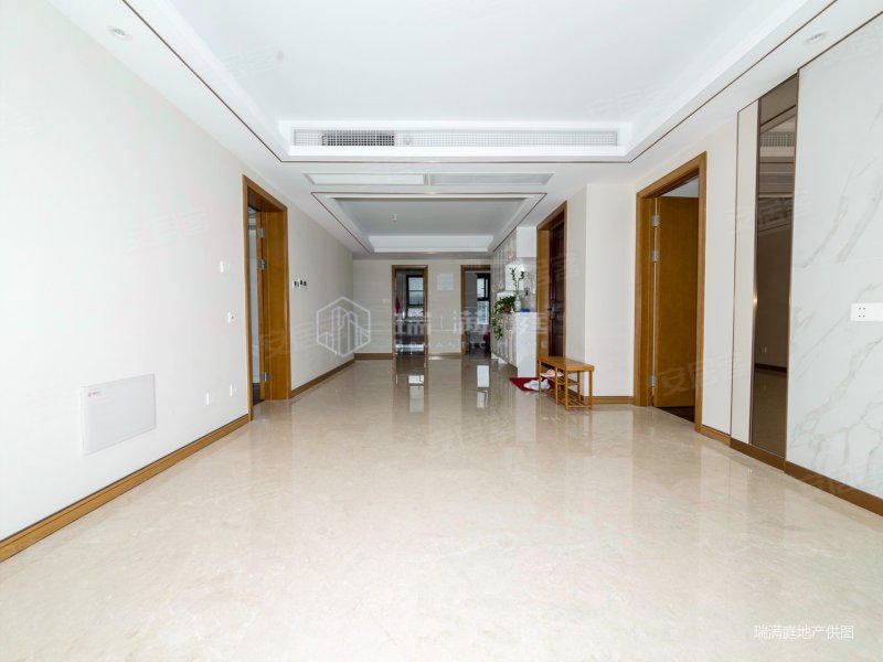 房龄新 飞机户型 四房 双卫 小区环境好 绿化好 楼层好,银城东岳府