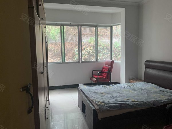 重庆北碚朝阳龙江花园(一期)北碚区 西大5号门对面 龙江花园 精装二房