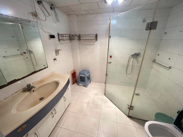 大连沙河口西安路振工街小区超大空间南向带阳台 近西安路 联合路 长江路 包网押一付一出租房源真实图片