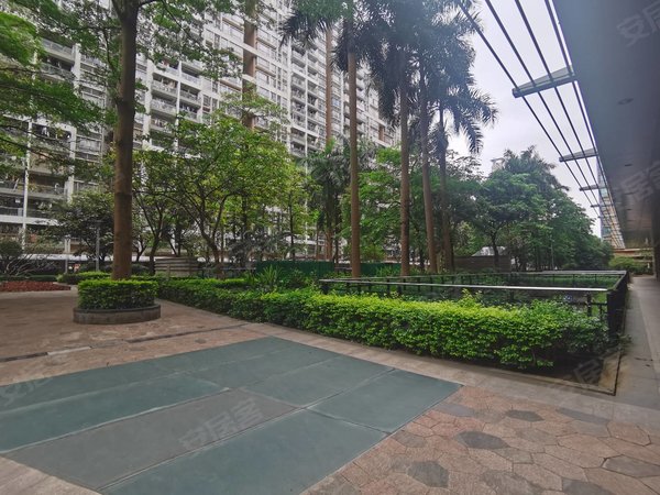 广州天河天河公园新世界东逸花园天河公园 南向灿烂阳光3房2厅 拎包住