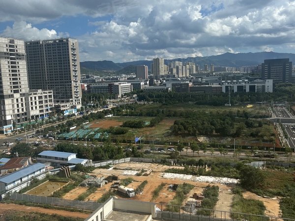 昆明呈贡大学城白龙潭家园地铁口白龙谭随时看房(三房一卫)出租房源