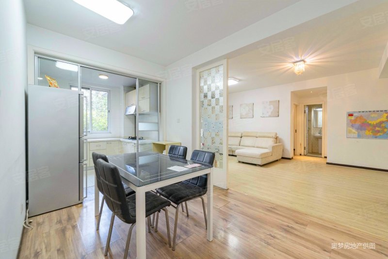 急售好房银城西堤国际小区绿化高近医院出行方便