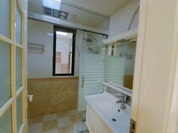 盐城盐都聚龙湖中环紫郡聚龙湖 南金鹰旁 中环紫郡 精装3房 随时看房