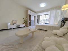 吉首吉首吉首城区八月楼附近，电梯公寓1200包物业出租房源真实图片