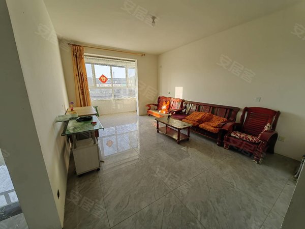 阳泉平定平阳路紫东小区北暂石小区简装三室,交通便利,拎包入住.