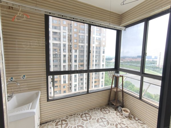 绿地香颂北区 3室2厅1卫 电梯房 精装修103平米,红谷滩租房-南昌58