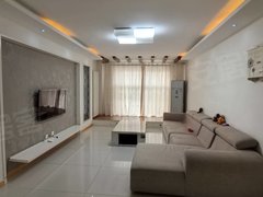 日照东港石臼清苑小区精装3室带家具家电1088元出租房源真实图片