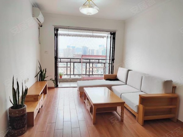 深圳龙华龙华东华苑靠近壹城中心,山姆会员店!厅出阳台大两房一厅!